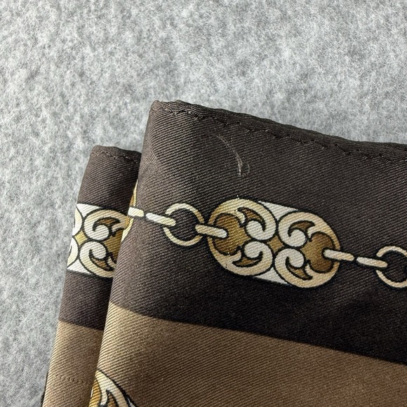Oscar De La Renta Brown Silk Rectangle Scarf One Size Chain Print Old Money - Picture 13 of 14